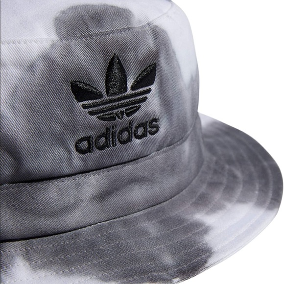 Adidas Originals Bucket Hat worn a few times - Picture 9 of 10